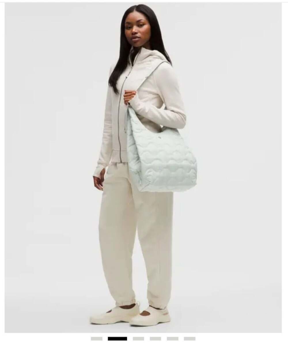 Lululemon Quilty Pleasures Shoulder Bag 14L Pelican NWT $148 MSRP